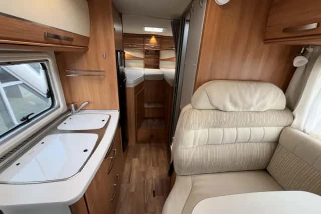 Hymer Exsis-i (2015) thumbnail 6