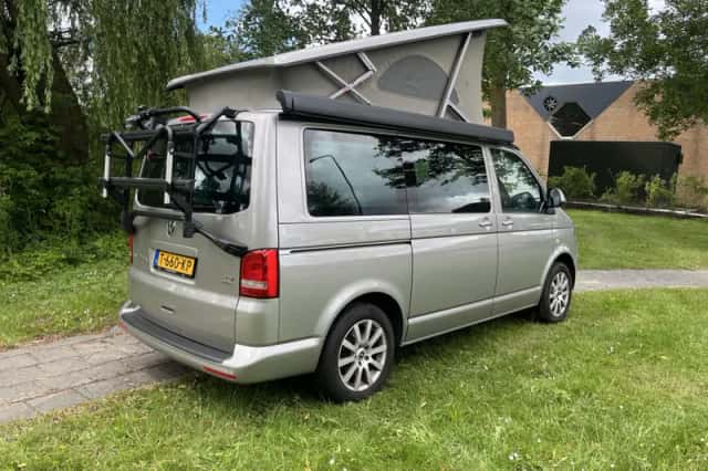 Volkswagen California (2015) thumbnail 3