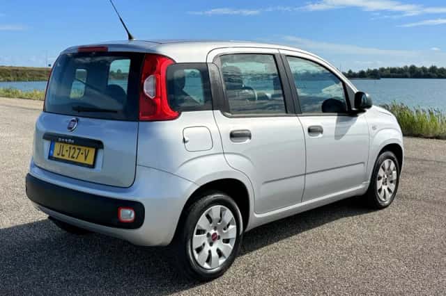Fiat Panda (2016) thumbnail 6