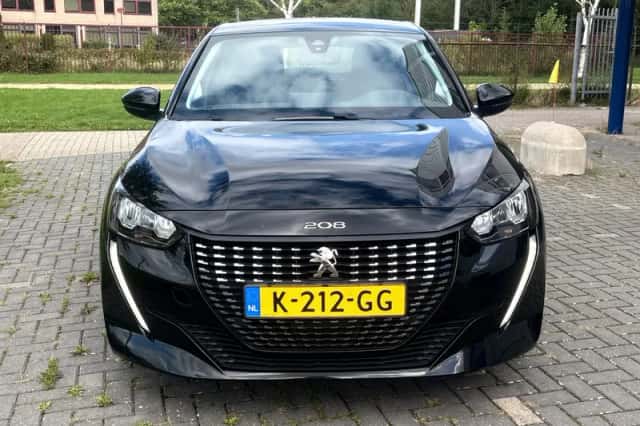 Peugeot 208 (2021) thumbnail 3