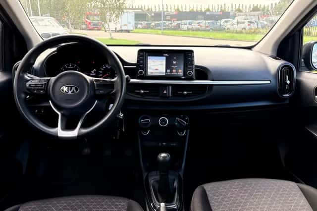 Kia Picanto (2018) thumbnail 2