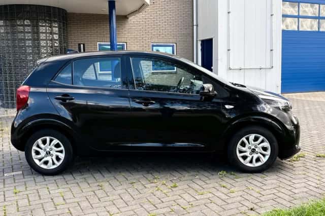 Kia Picanto (2018) thumbnail 5