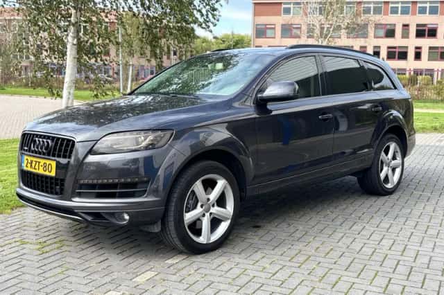 Audi Q7 (2012) thumbnail 4