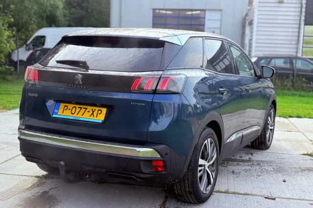 Peugeot 3008 (2022) thumbnail 6