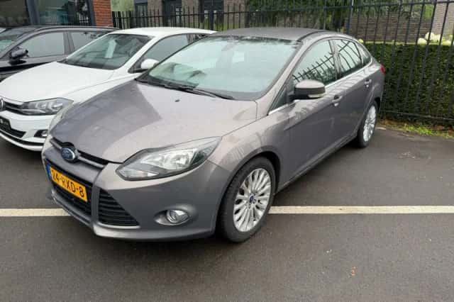 Ford Focus (2011) thumbnail 4