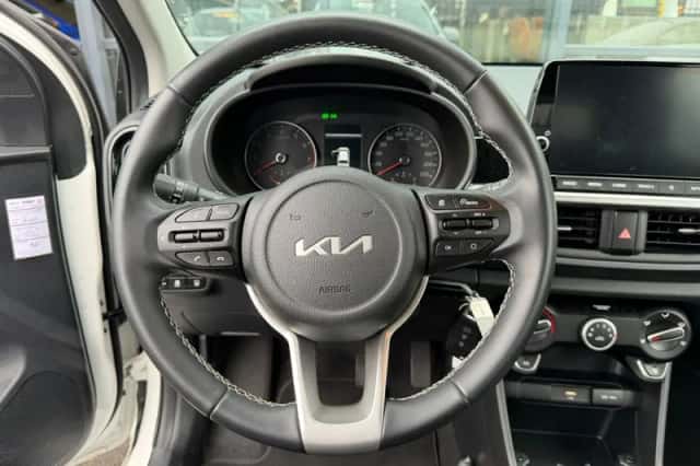 Kia Picanto (2024) thumbnail 3