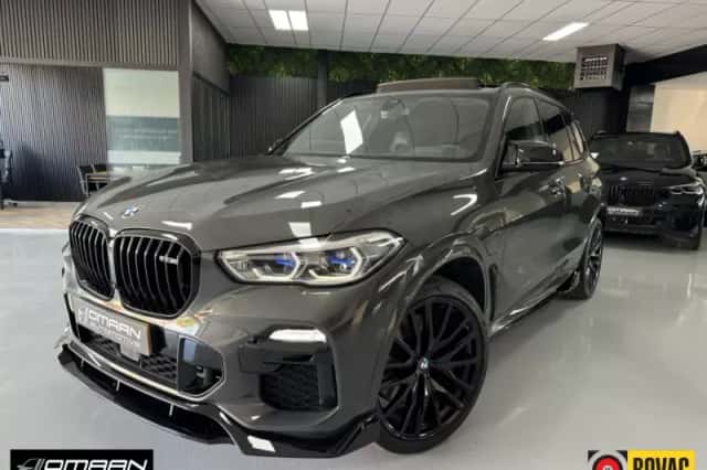 BMW X5 (2021) thumbnail 1