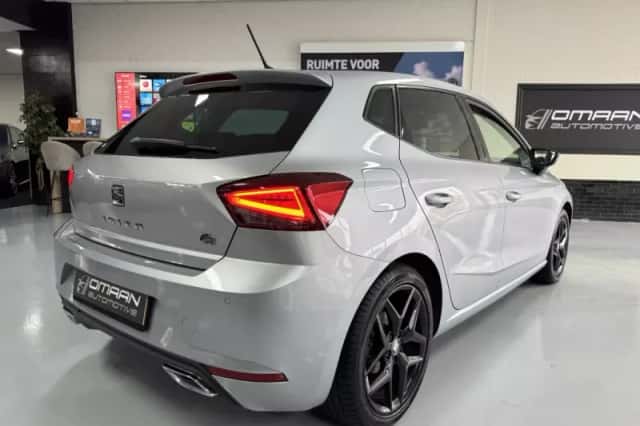 SEAT Ibiza (2019) thumbnail 3