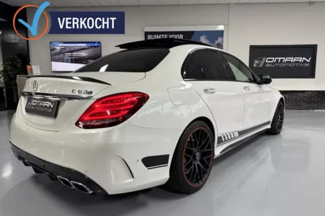 Mercedes-Benz C-Klasse (2015) thumbnail 3