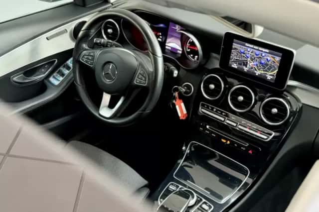 Mercedes-Benz C-Klasse (2016) thumbnail 2