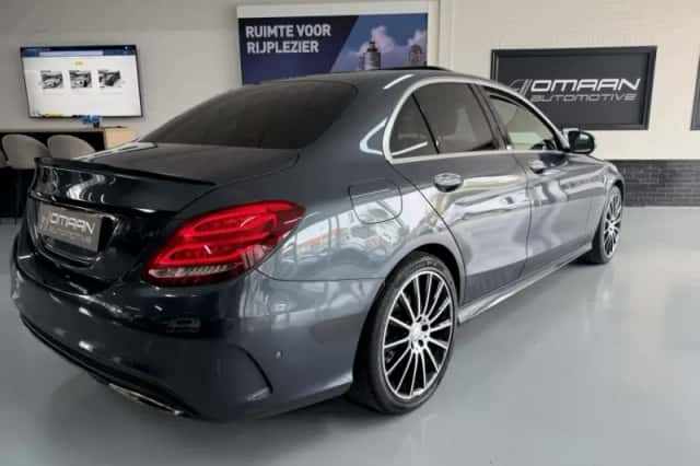 Mercedes-Benz C-Klasse (2014) thumbnail 3