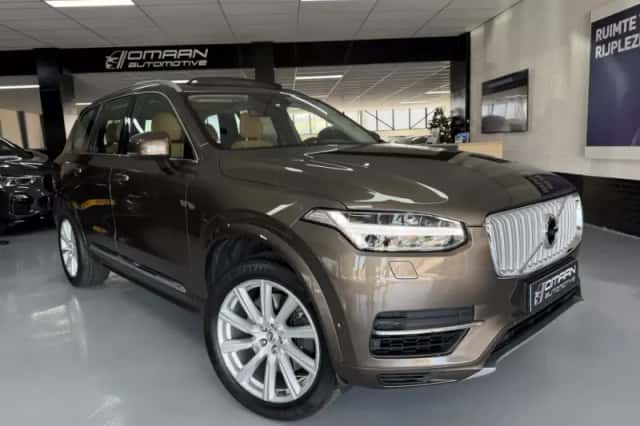 Volvo XC90 (2015) thumbnail 5