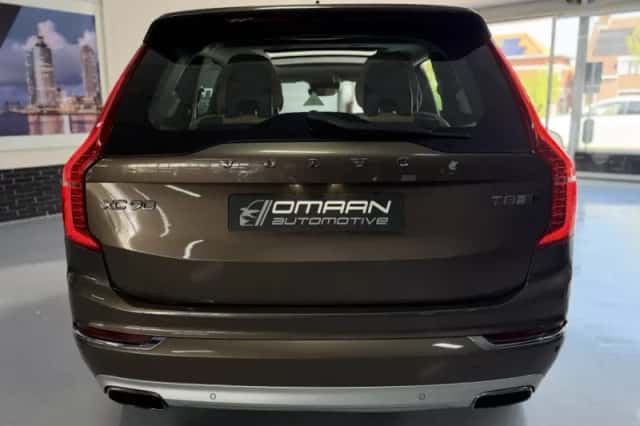 Volvo XC90 (2015) thumbnail 6