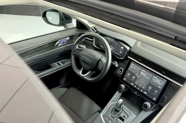 Lynk & Co 01 (2022) thumbnail 2