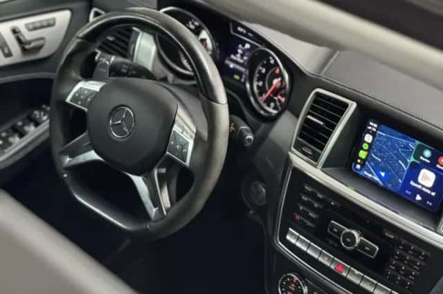 Mercedes-Benz M-Klasse (2012) thumbnail 2