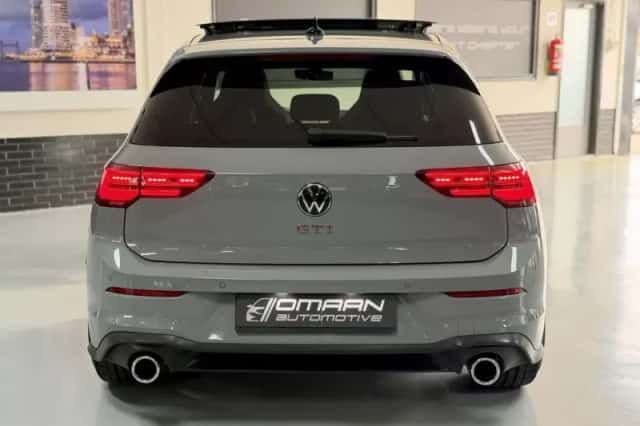 Volkswagen Golf (2022) thumbnail 6