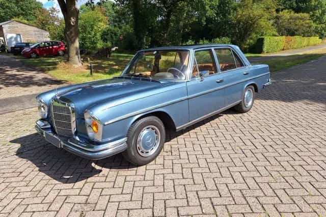 Mercedes-Benz 200-Serie (1971) thumbnail 1