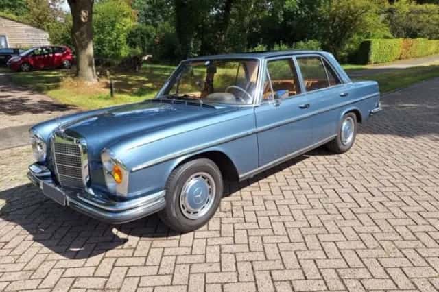 Mercedes-Benz 200-Serie (1971) thumbnail 2