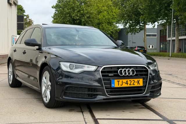 Audi A6 (2012) thumbnail 1