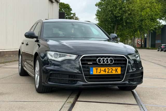 Audi A6 (2012) thumbnail 4