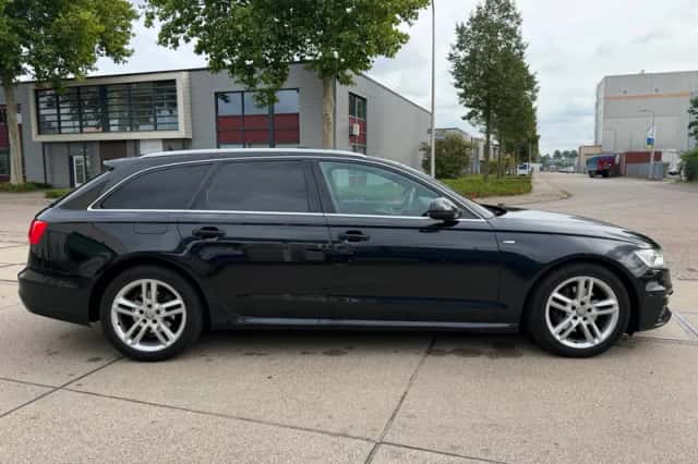Audi A6 (2012) thumbnail 5