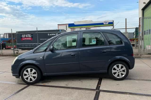 Opel Meriva (2008) thumbnail 5