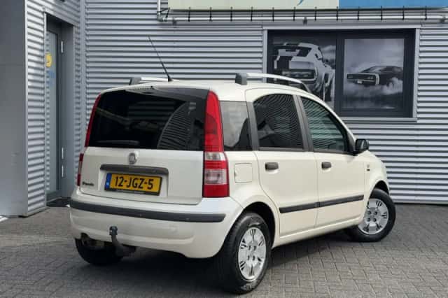 Fiat Panda (2009) thumbnail 2