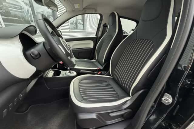 Renault Twingo (2023) thumbnail 5