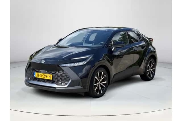 Toyota C-HR (2025) thumbnail 1