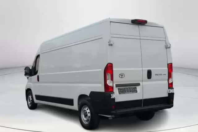 Toyota ProAce (2024) thumbnail 3