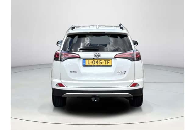 Toyota RAV4 (2018) thumbnail 4