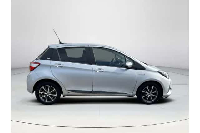 Toyota Yaris (2020) thumbnail 6