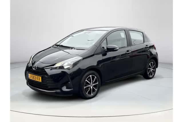 Toyota Yaris (2020) thumbnail 1