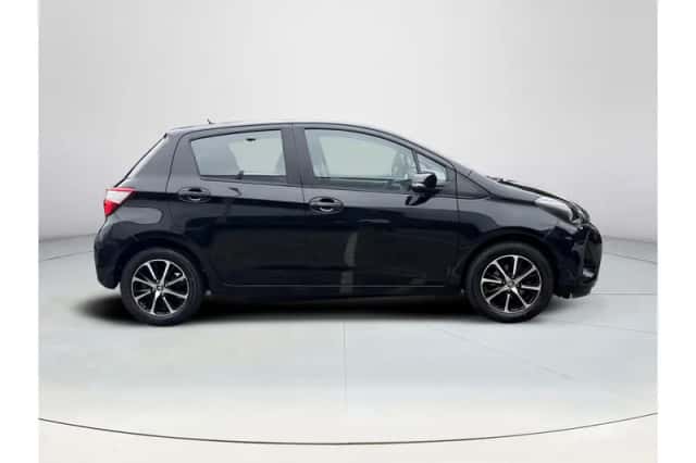 Toyota Yaris (2020) thumbnail 6