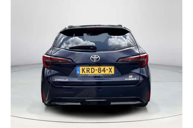 Toyota Corolla (2023) thumbnail 4