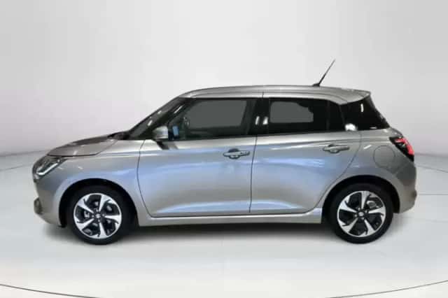 Suzuki Swift (2026) thumbnail 2