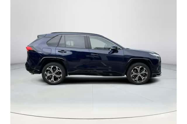 Toyota RAV4 (2025) thumbnail 6