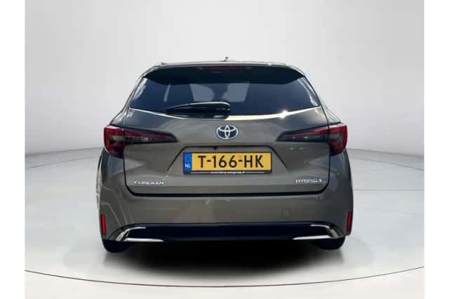 Toyota Corolla (2023) thumbnail 4