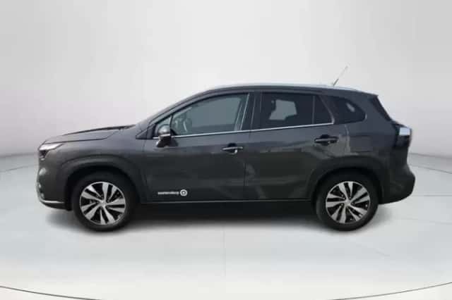 Suzuki S-Cross (2025) thumbnail 2