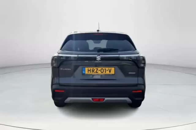 Suzuki S-Cross (2025) thumbnail 4