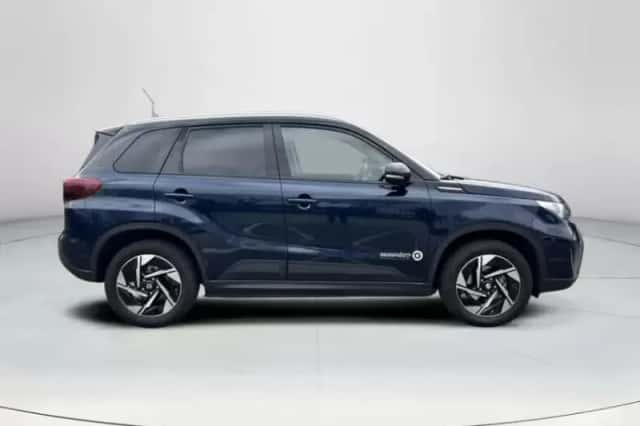 Suzuki Vitara (2025) thumbnail 6
