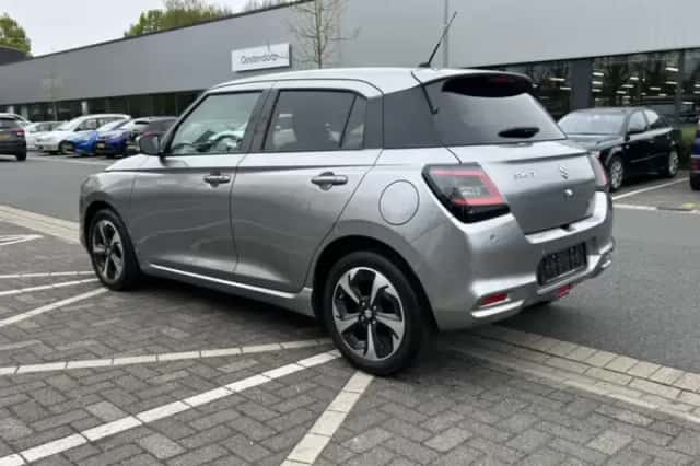 Suzuki Swift (2026) thumbnail 2