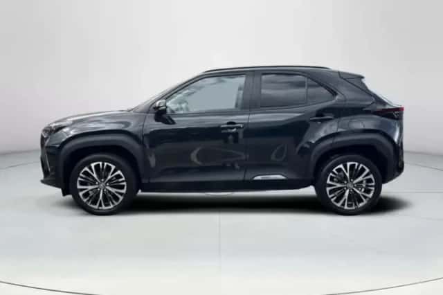 Toyota Yaris Cross (2023) thumbnail 2