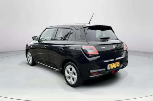 Suzuki Swift (2025) thumbnail 3