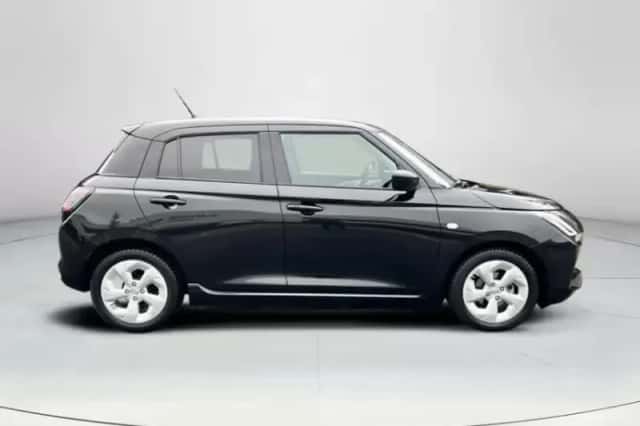 Suzuki Swift (2025) thumbnail 6