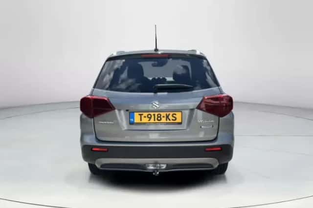 Suzuki Vitara (2023) thumbnail 5