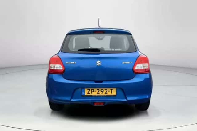 Suzuki Swift (2019) thumbnail 4