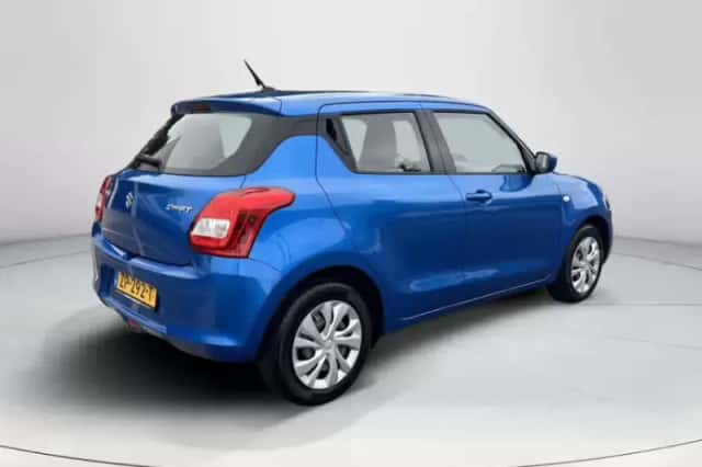Suzuki Swift (2019) thumbnail 5