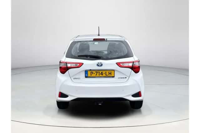 Toyota Yaris (2019) thumbnail 4