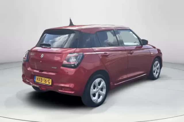 Suzuki Swift (2025) thumbnail 5